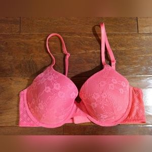 EUC Victoria's Secret Perfect Coverage Bra